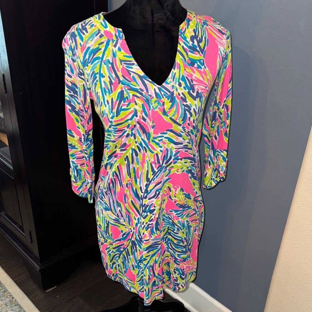 •Lilly Pulitzer Vibrant Pink and Blue mini dress•